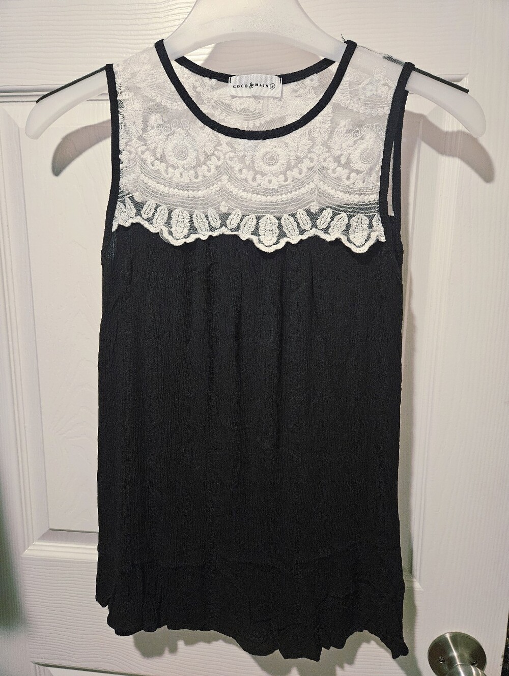 Black Sleeveless Lace Top